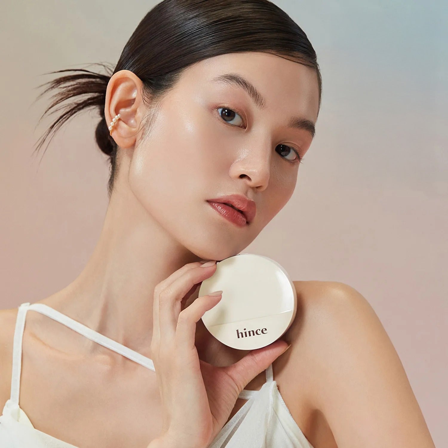 hince Second Skin Glow Cushion