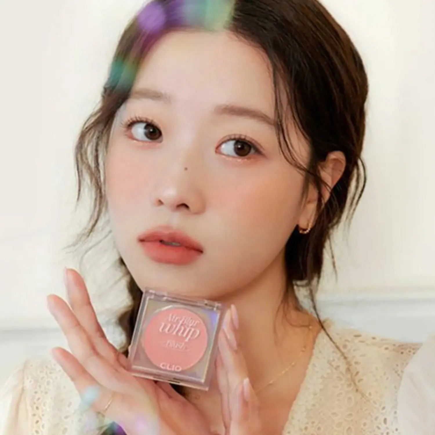 CLIO Air Blur Whip Blush