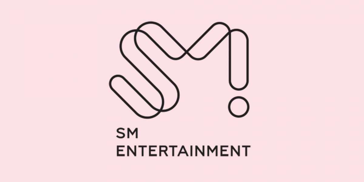 SM Entertainment Fans "Panic" When They Heard of Lee Sooman's Intention to Step Down