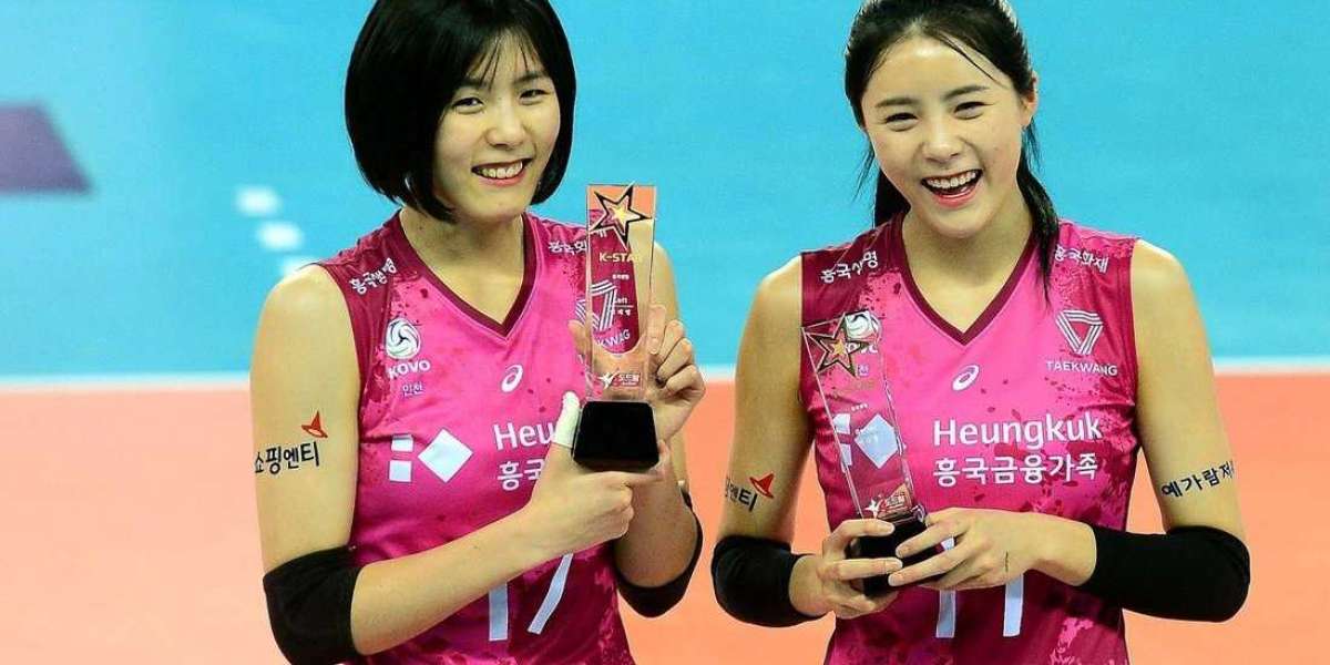 South Korean volleyball star twins to receive car and apartment in Greece