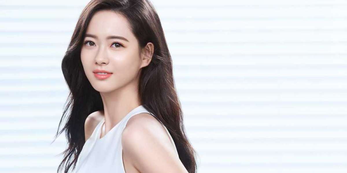 Go Ara and Others Join Kim Seonho with Film Debut