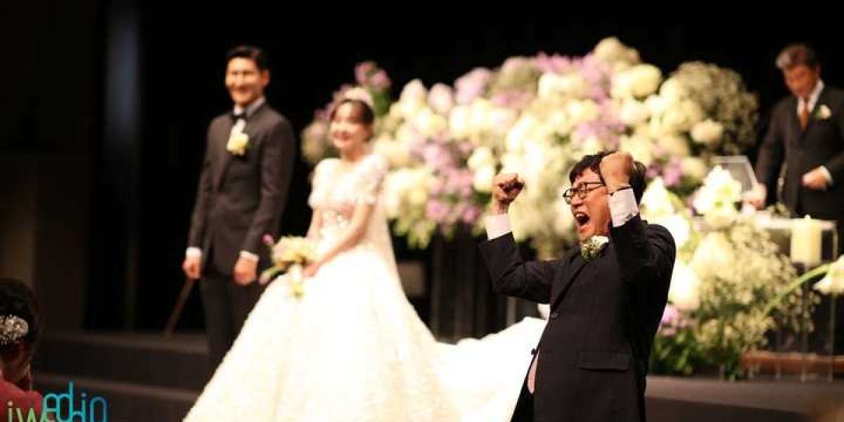 Comedian Lee Gyeong Gyu's Daughter Ties The Knot