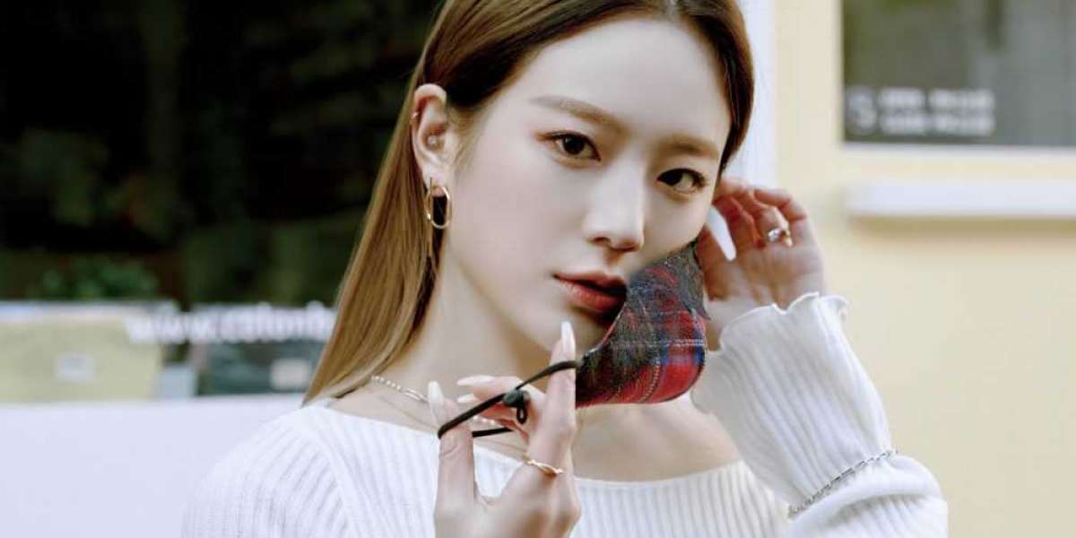 fromis_9's Gyuri Will Be Taking An Indefinite Hiatus Due To Health Reasons