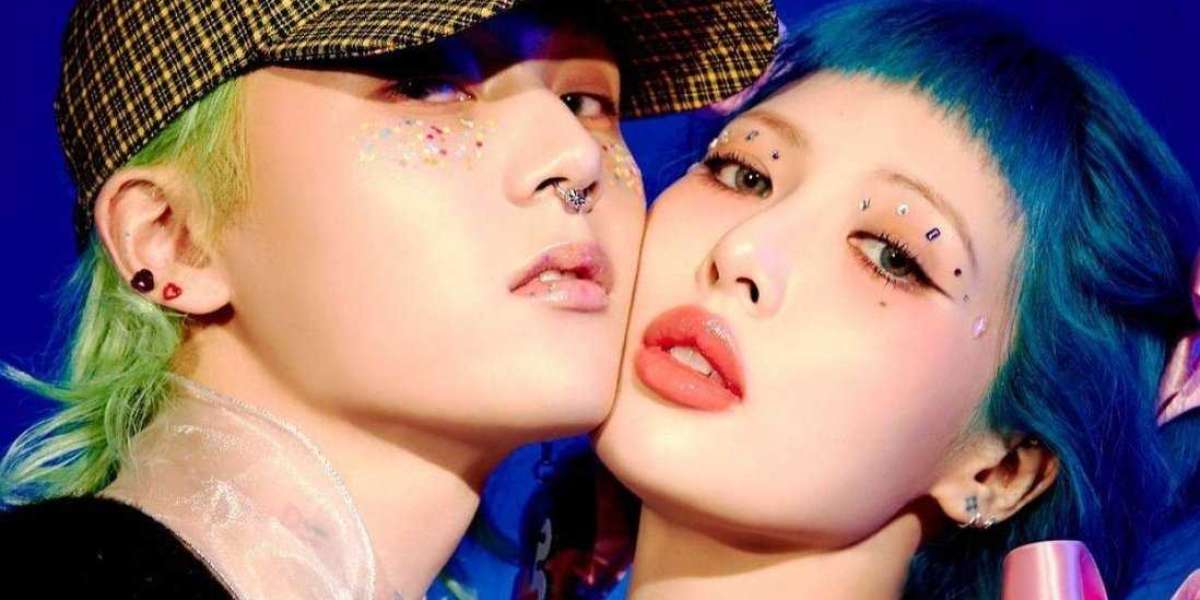 HyunA and DAWN Suprise Fans With Their Engagement!