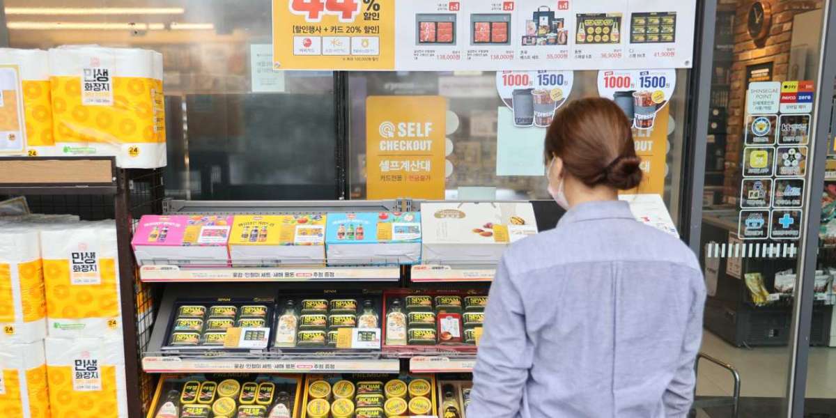 Local Supermarkets Worried About the Convenience Stores' Sales in 2022