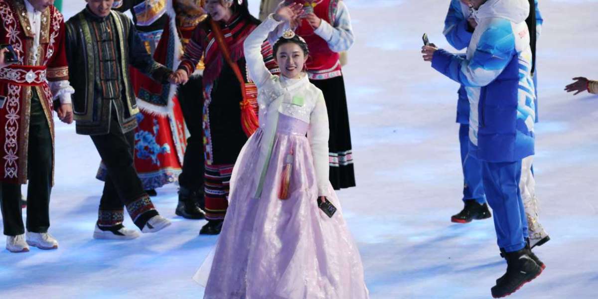 Korean Netizens Spark in Outrage over China's Exhibit of Hanbok in the Opening Ceremony of Beijing Winter Olympics