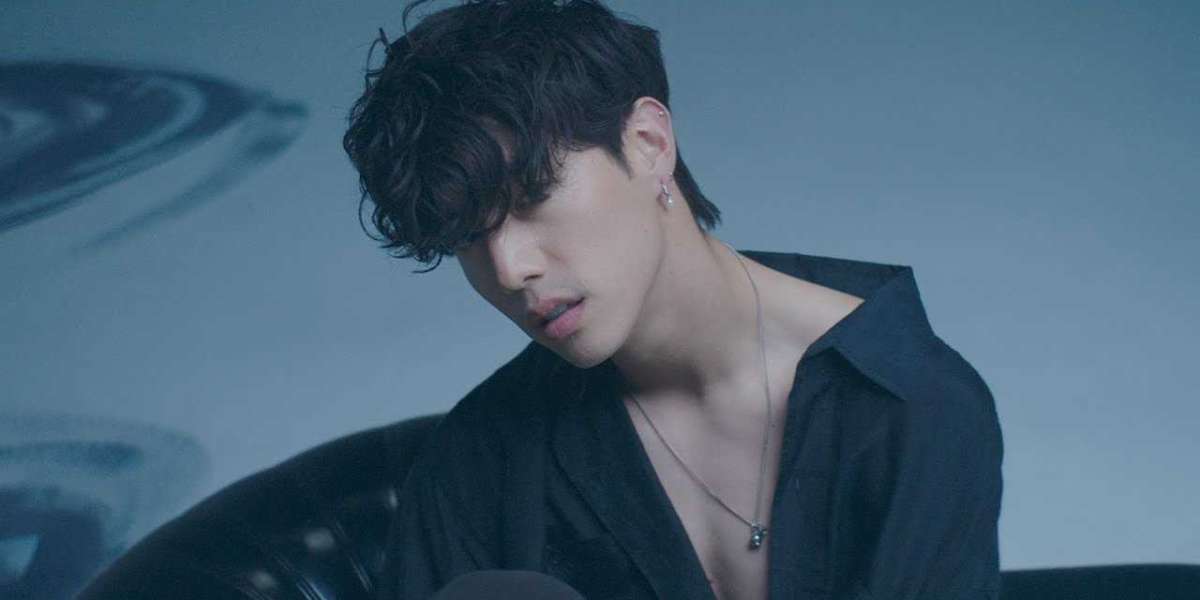 GOT7's Mark Tops iTunes Charts in 38 Countries With 'Lonely'