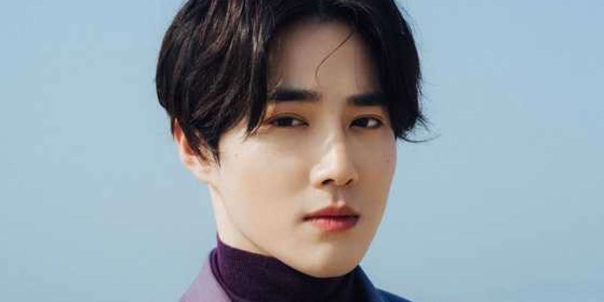 EXO's Suho Releases Schedule Poster for Solo Album 'Grey Suit'