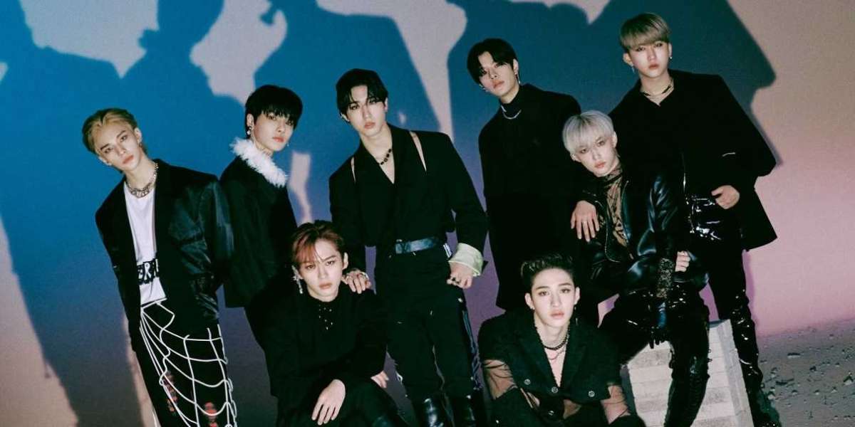 Stray Kids Becomes The 3rd Korean Act to Make No. 1 Debut On Billboard 200 Chart