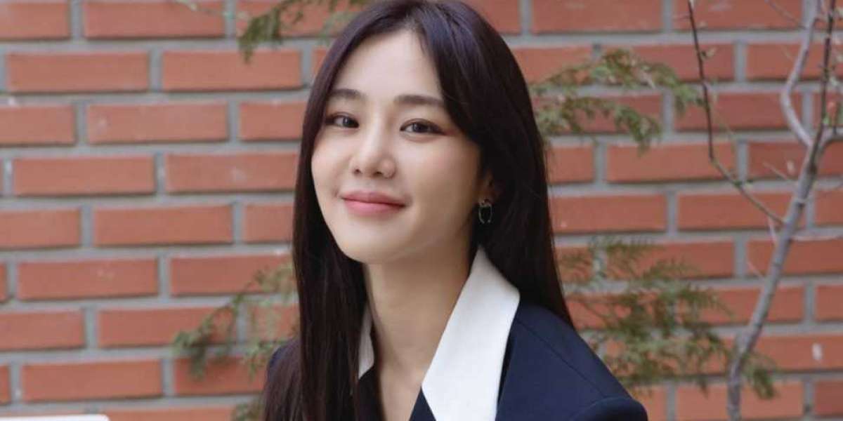 Han Ji Eun To Star In New Drama 'Ask The Stars' Alongside Lee Min Ho and Gong Hyo Jin